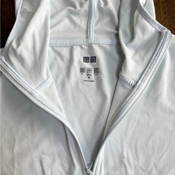 Uniqlo Light blue  atlhetic Zip-Up Jacket - Picture 7 of 8